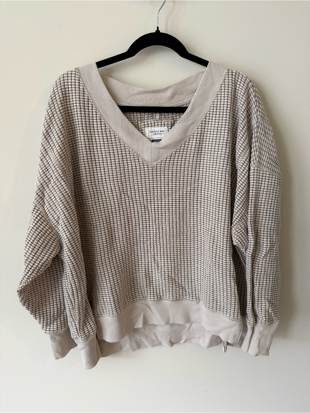 American Eagle Outfitters Women’s Light Cream Waffle V-Neck Sweater